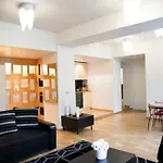 Kvartal Delux, Parking, Apartmán Tartu