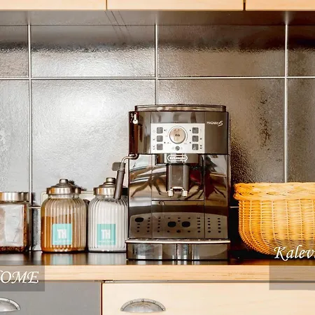 Kvartal Delux, Parking, Apartment *