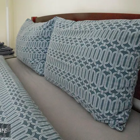 Kvartal Delux, Parking, *