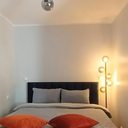 Apartment Kvartal Delux, Parking,