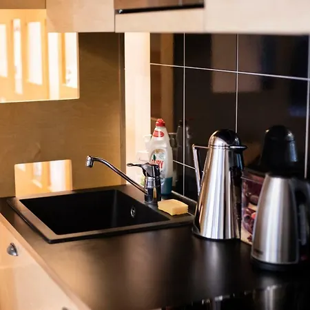 Kvartal Delux, Parking,