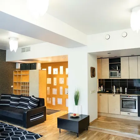 Kvartal Delux, Parking, *